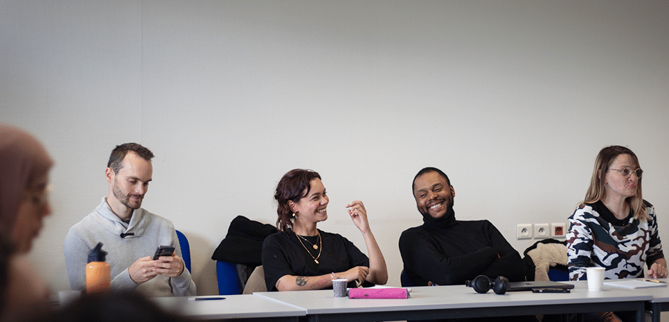 Des Entrepreneur.e.s Les Activé.e.s qui rigolent pendant une formation